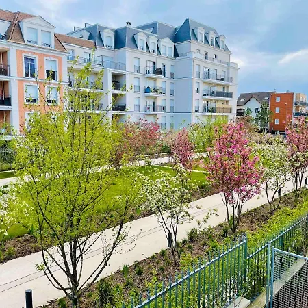 Proche Cdg Et Parc Des Expositions Avec Parking Le Blanc-Mesnil